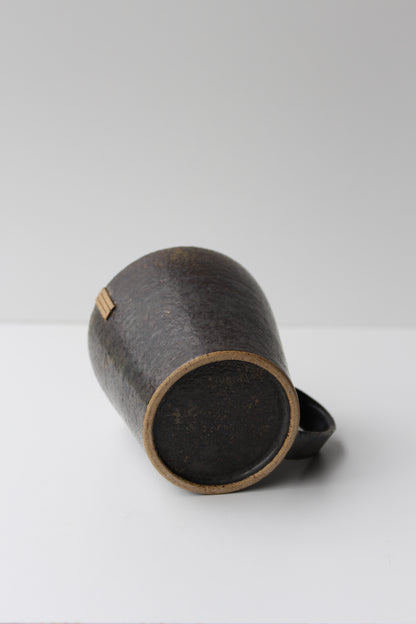 Tapered Mug | Matte Black/ White